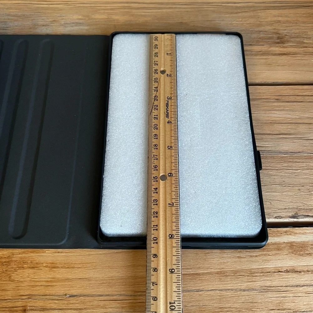 Black Wireless Smart Keyboard Case for iPad 9th Generation-NIB